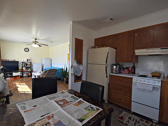 2nd image of 807 Sampson Ave