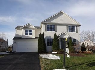 9 Thornhill Ct, Cary, IL 60013