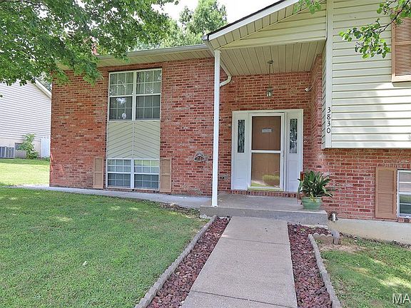 2nd image of 3830 Fawn Dr