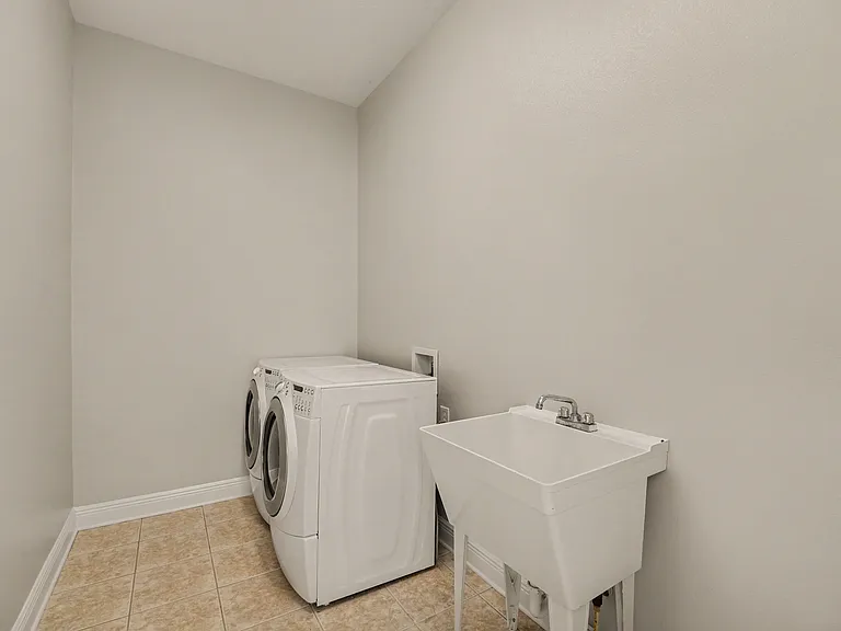 2934 Tuscarora Ct — Photo 23