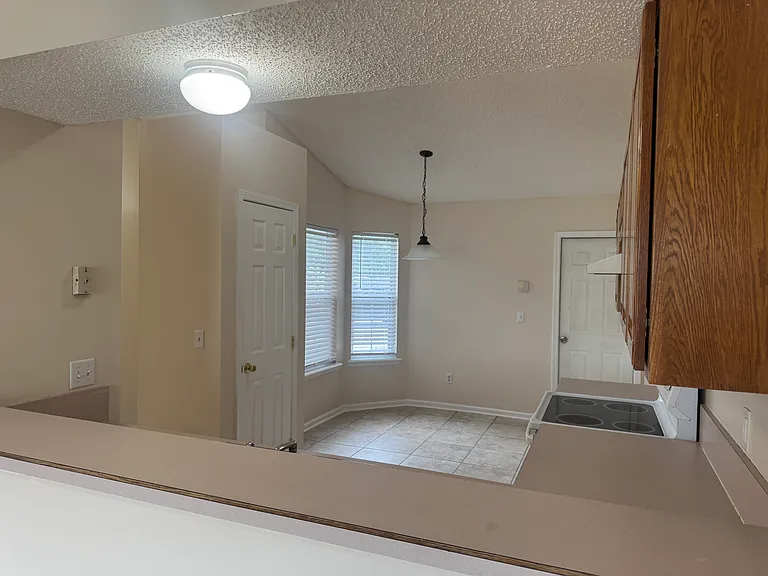2182 Farm Way — Photo 8