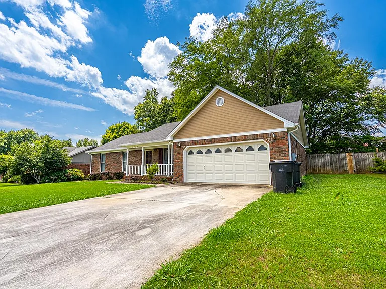 2703 Carrington Dr SW — Photo 35