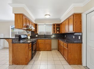 1911 N Giddings, Visalia, CA 93291