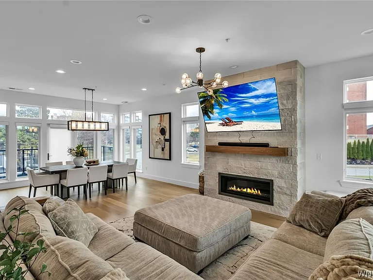 240 Lakefront Blvd — Photo 22