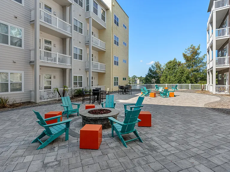 Lake Lofts at Deerwood — Photo 21