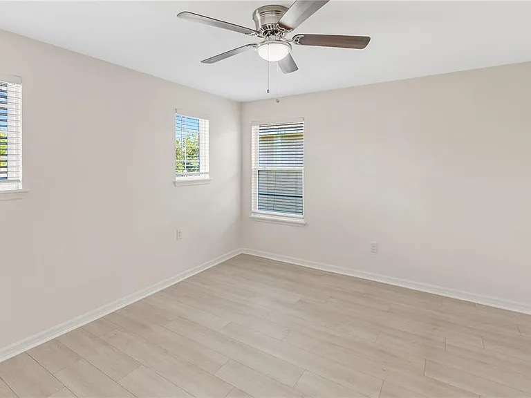 11607 Warren Oaks Pl — Photo 37