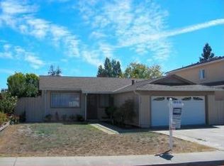 1718 Fair Hill Dr, Milpitas, CA 95035