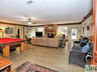 1 Diana Dr, Savannah, GA 31406