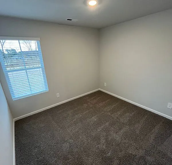 154 Olde Hearth Rd — Photo 13