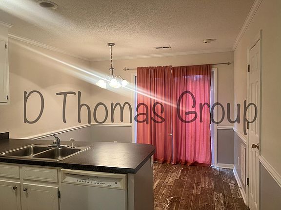 5th image of 2325 Vineyard Dr APT C2