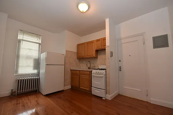 Rented by Corcoran | media 18