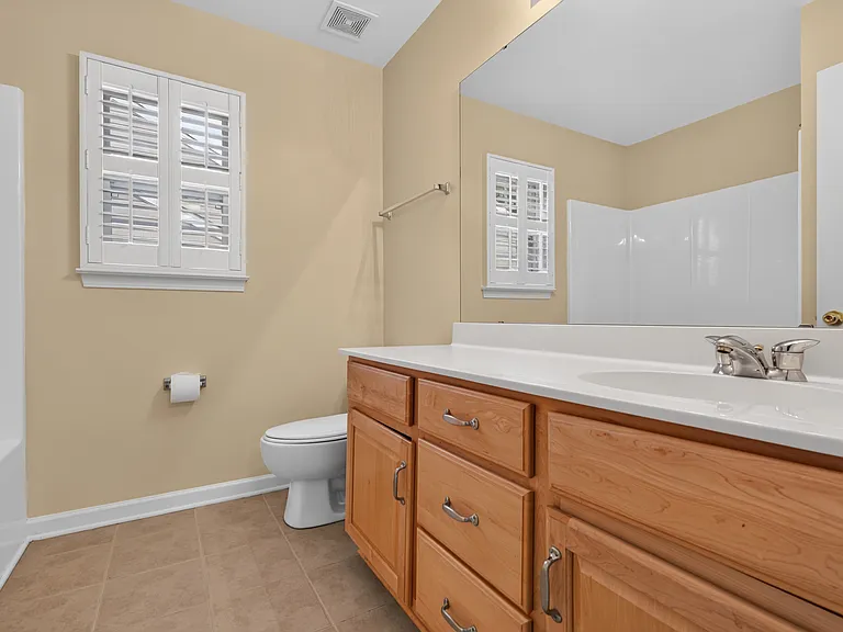 17222 Westmill Ln — Photo 4
