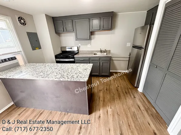 3213 Chestnut St, Manchester, MD 21102