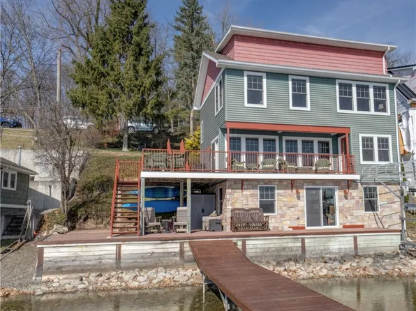 2245 W Lake Rd, Penn Yan, NY 14527