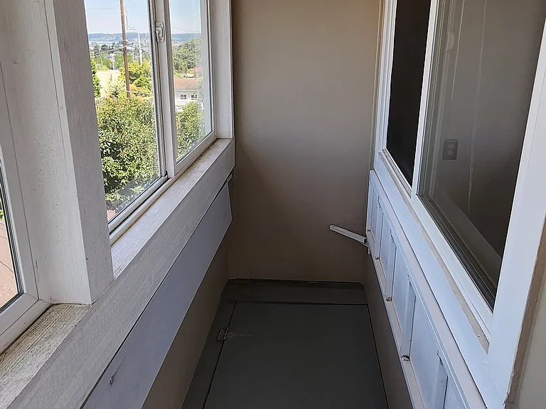 2228 Grand Ave — Photo 12