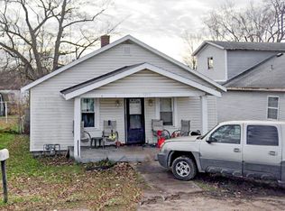 1213 W 17th St, Muncie, IN 47302