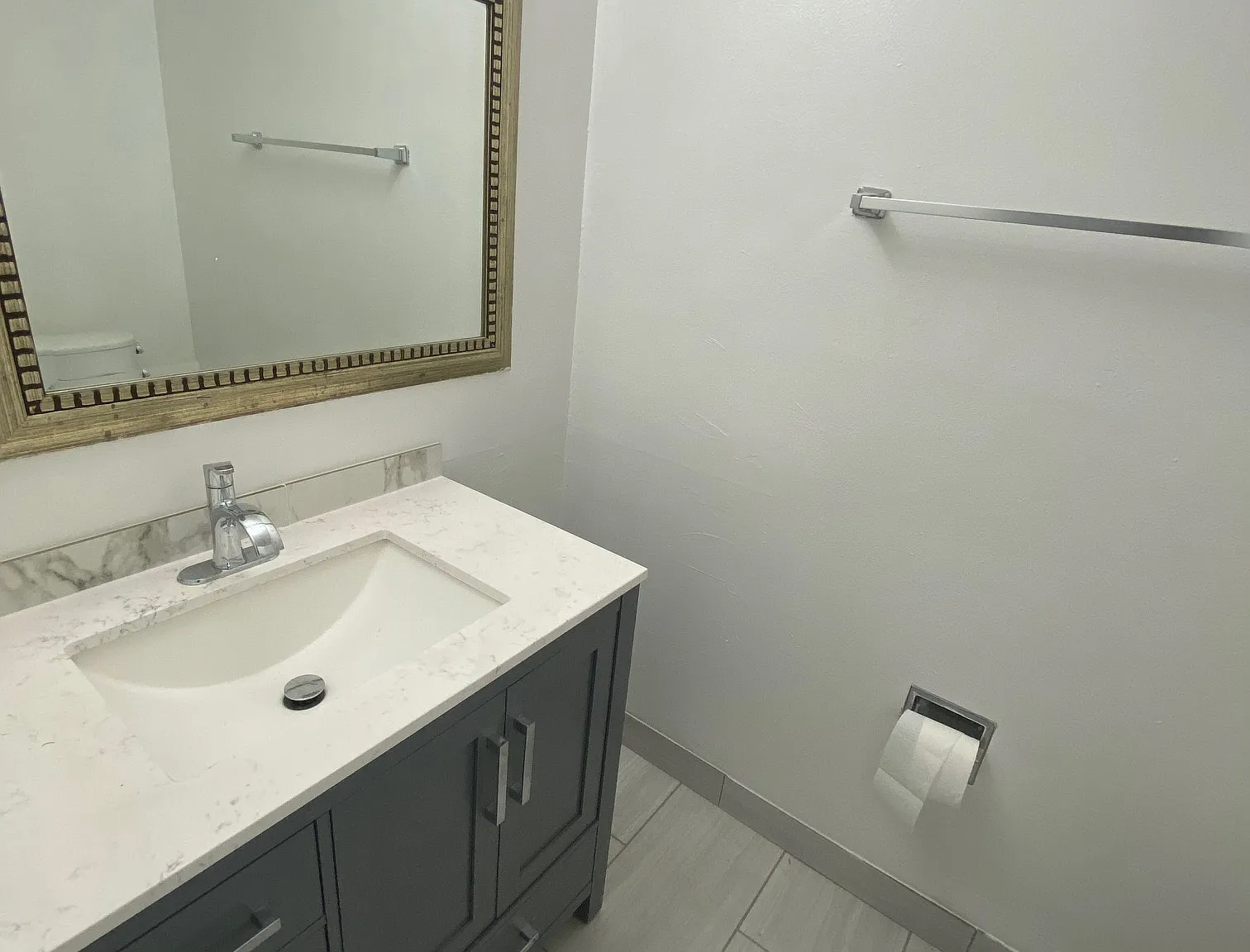 2 bed, 1.5 bath, 900 sqft, $3,700 — Photo 4