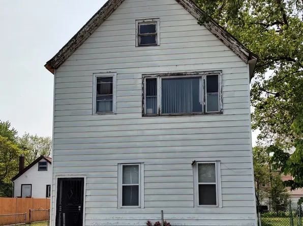 8440 S Green Bay Ave, Chicago, IL 60617