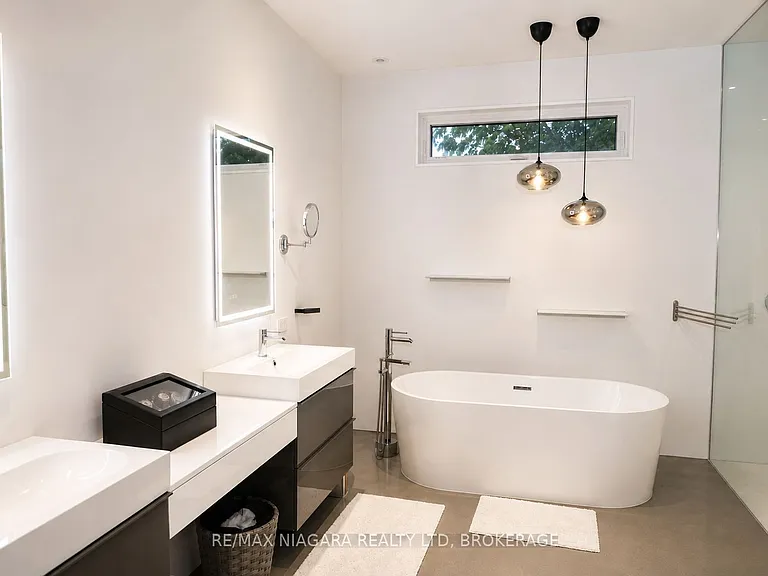 1 Timber Ln — Photo 14