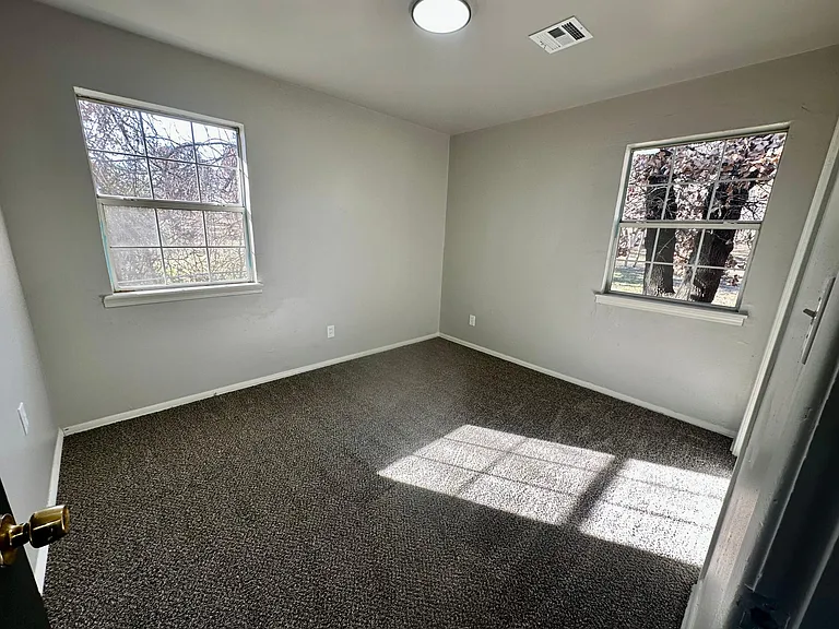 1315 N Timber Rd — Photo 11