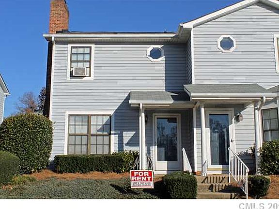 3rd image of 1414 River Dr #7