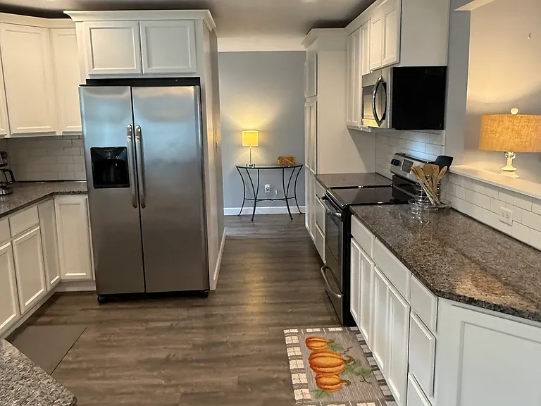 Large kitchen with everything you need to prepare meals