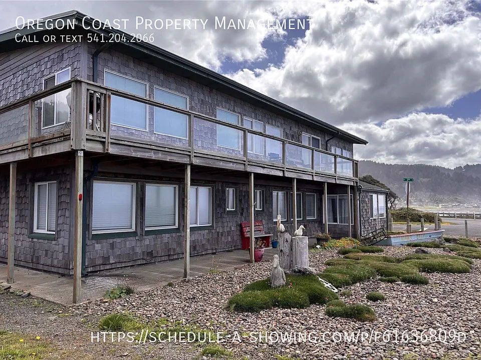 563 W 3rd St #2