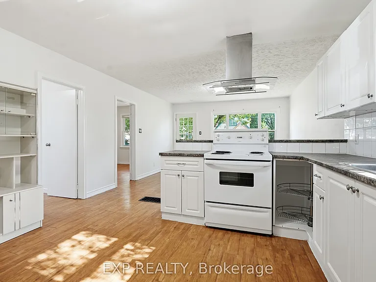 29 Rockwood Ave — Photo 12