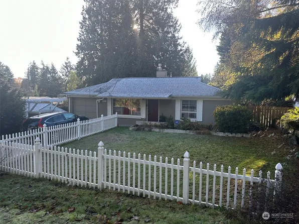 1017 NE 158th Street, Shoreline, WA 98155