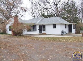 3120 SW 18th St, Topeka, KS 66604