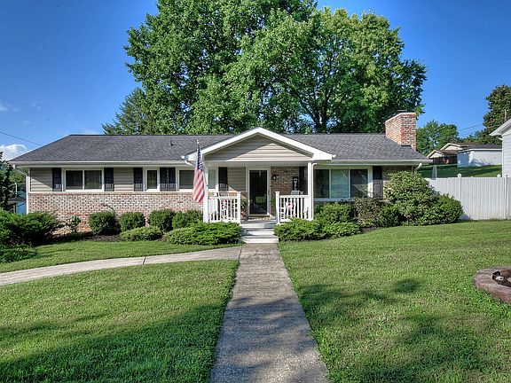 2nd image of 4546 Ronald Dr
