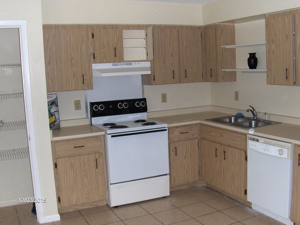 2nd image of 7416 Valencia Rd