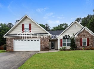 69 Kimbell Farm Dr, Locust Grove, GA 30248