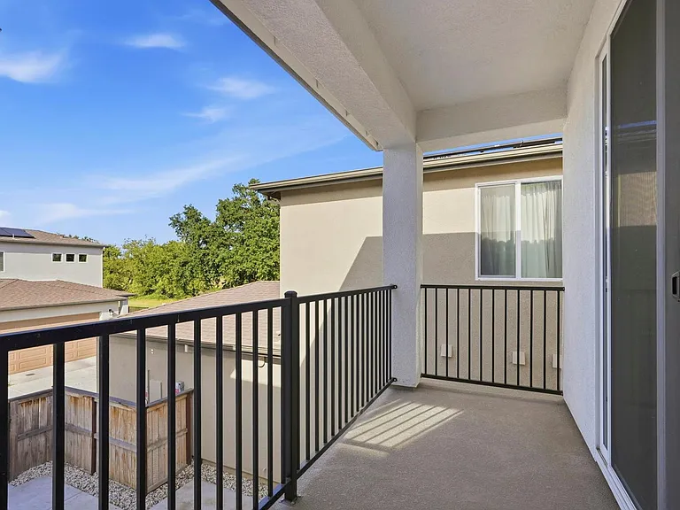 2809 Earthened Walk — Photo 28
