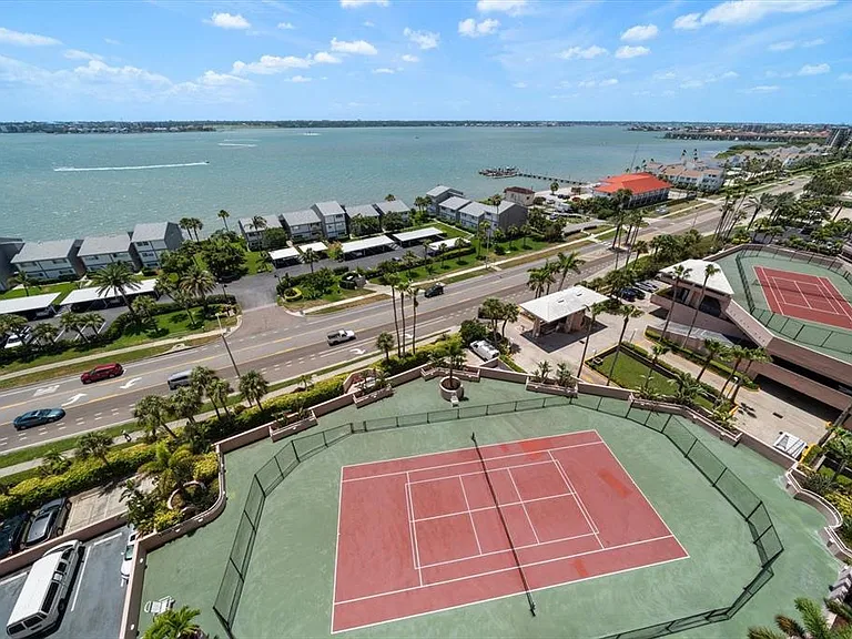 1310 Gulf Blvd #10B — Photo 37