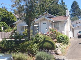 2006 Condon Way W, Seattle, WA 98199