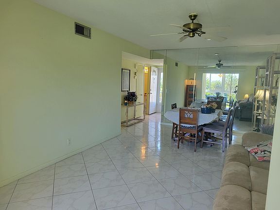 5th image of 2300 NE 1st Lane #309