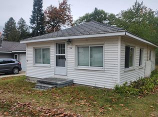 932 Pansy St, Gaylord, MI 49735