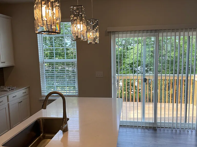 1203 Mary Jane Ave — Photo 7