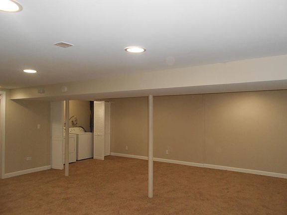 2nd image of 502 Dubois Cir