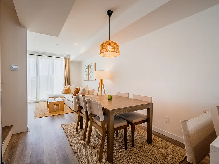 2553 Thurman Ave #2 — Photo 6