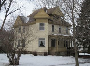 701 N Main St, Elkader, IA 52043