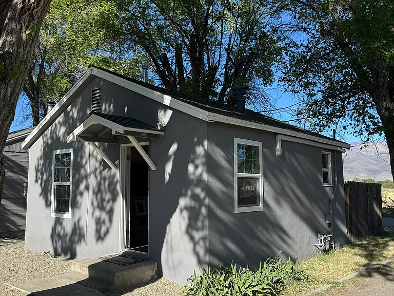 507 E Line St — Photo 19