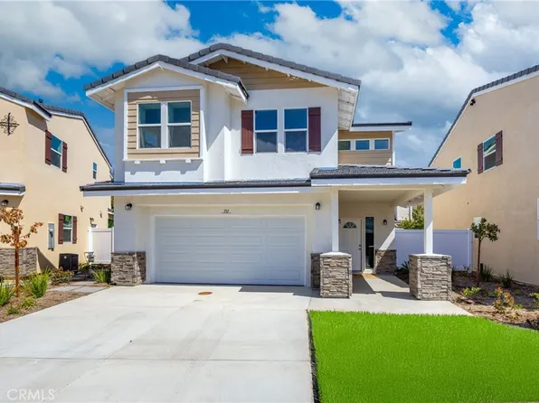 753 Lewis St, Pomona, CA 91768