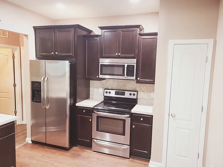6835 Bone Creek Dr — Photo 8