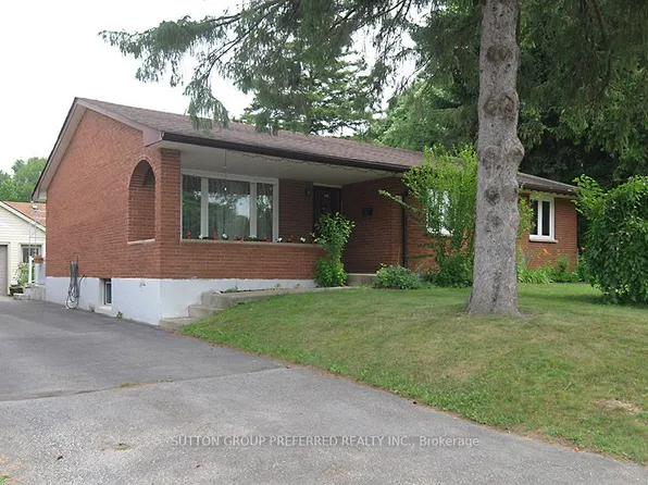 802 Phyllis St, London, ON N6J 2Z5