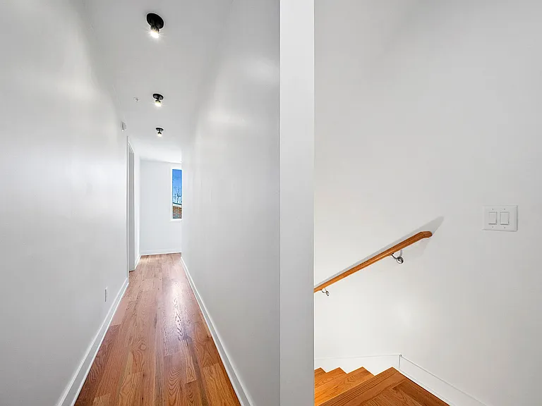 1322 Lafrance St NE #A — Photo 20