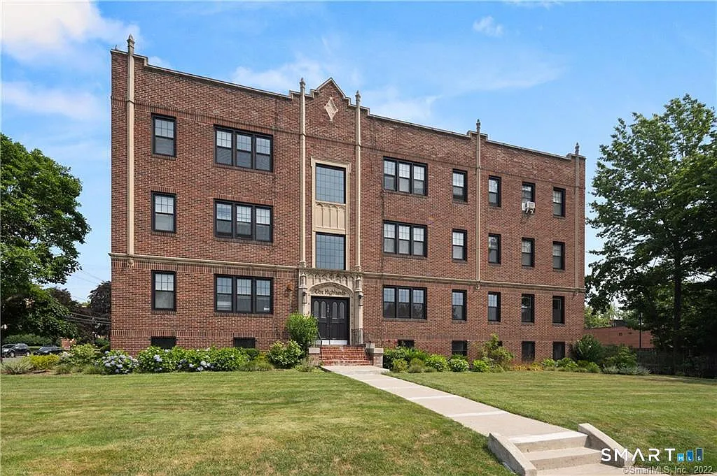 1 bed, 1.0 bath, 900 sqft, $1,850 — Photo 1