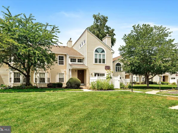 26 Huber Ct, Hightstown, NJ 08520