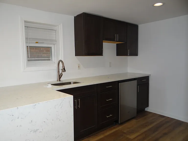38 Woodcliff Ave — Photo 25